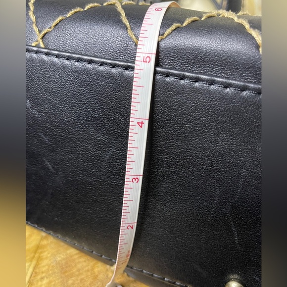 CHANEL Wild Stitch Calfskin Leather Handbag Zip Tote Purse - Picture 15 of 16